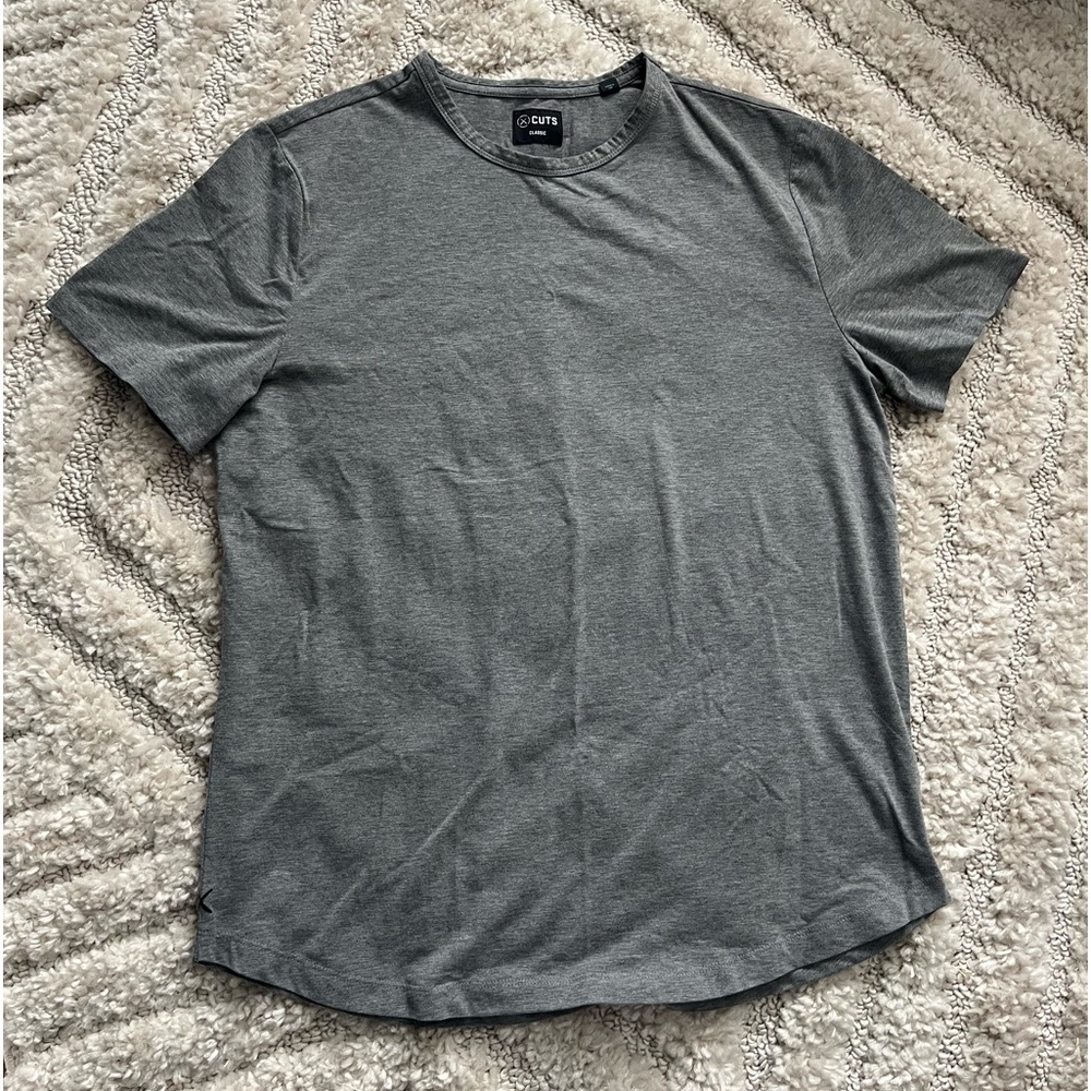 Mens Cuts Clothing Classic Curve Hem Tee